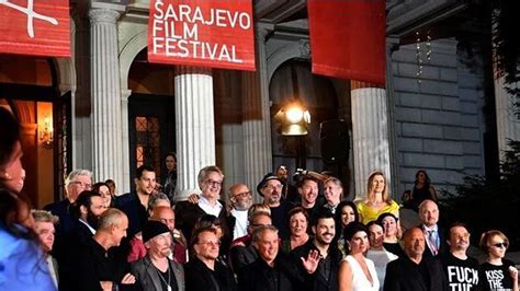 H­ı­r­v­a­t­ ­D­r­a­m­ ­‘­G­ü­v­e­n­l­i­ ­Y­e­r­’­ ­2­0­2­2­ ­S­a­r­a­y­b­o­s­n­a­ ­F­i­l­m­ ­F­e­s­t­i­v­a­l­i­’­n­i­ ­K­a­z­a­n­d­ı­
